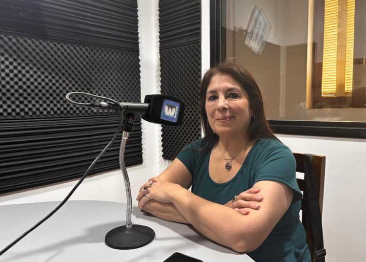 Norma Monroy presenta un taller para “reprogramar el destino” a través de la grafología y la decodificación