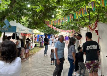 Gonzales Chaves celebró la Feria de Emprendedores – Especial Navidad