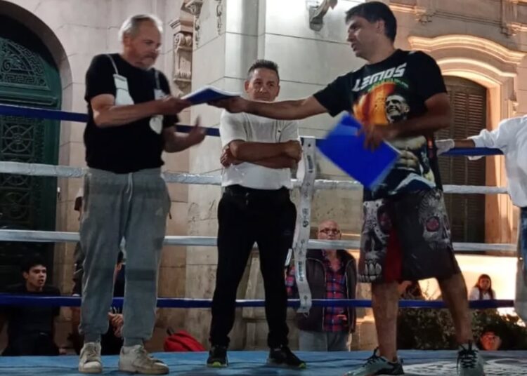 Héctor Cepeda: “Queremos que el boxeo vuelva a tener festivales regulares en el distrito”