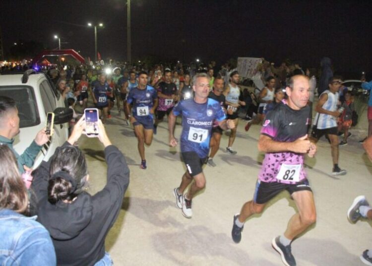 La Carrera Nocturna de Claromecó se encamina a un nuevo récord de participación