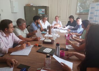 Barragán: “Fue una reunión extensa para poner al día los expedientes de la Comisión de Hacienda”