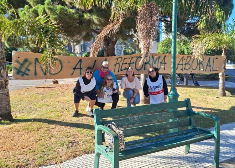 Se llevó a cabo una jornada de paro docente con alto nivel de acatamiento