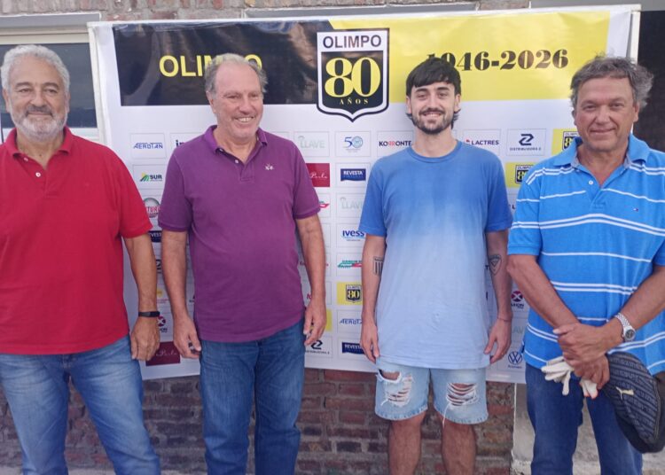 Olimpo presentó la camiseta del 80° aniversario y anunció una gran cena show para mayo