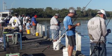 Marea Roja inicia el Provincial de Pesca en Ensenada