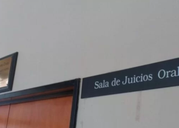 Condenan a un hombre a doce años de prisión por corromper y filmar a dos de sus hijos