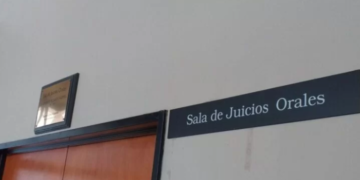 Condenan a un hombre a doce años de prisión por corromper y filmar a dos de sus hijos