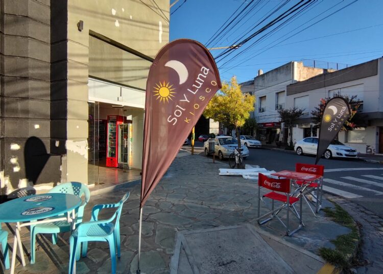 Renovación y cercanía: Kiosco «Sol y Luna» apuesta al crecimiento con un nuevo local estratégico