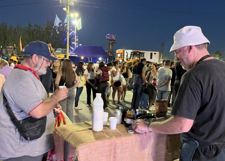 El «Punto de Encuentro»: el corazón de la promoción turística en la Fiesta del Trigo