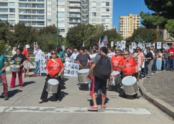Multitudinaria marcha en Tres Arroyos por el Día de la Memoria