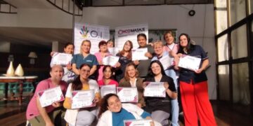 Oncomasajes: una herramienta terapéutica que busca llegar al sistema de salud local