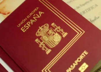 Advierten severas demoras para la tramitación de la ciudadanía española