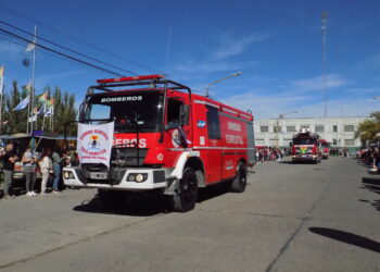 El desfile cívico en imágenes