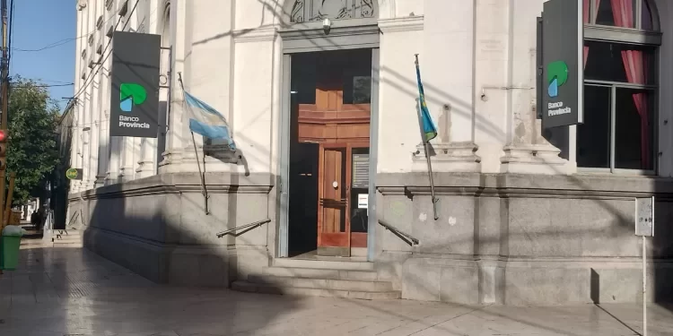 Paro bancario nacional por el cierre de sucursales del Banco Central