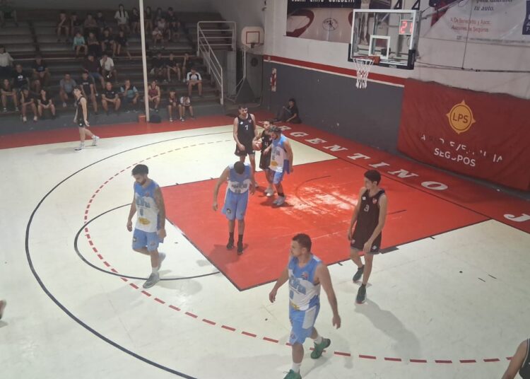 La humedad obligó a suspender y reprogramar la fecha del básquet local