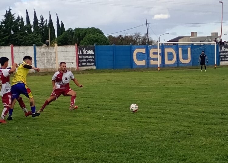 Ascenso: Unión y Claromecó ganaron y meten presión arriba