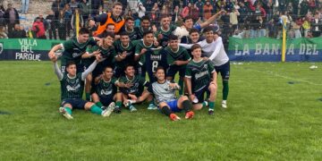 Villa del Parque y Colegiales mandan en Primera