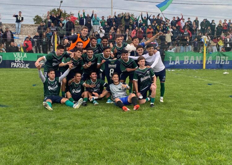 Villa del Parque y Colegiales mandan en Primera