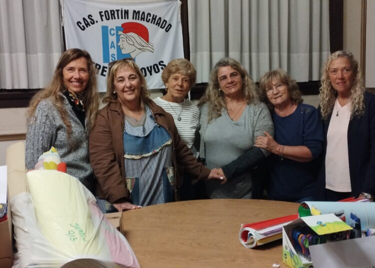 El CAS “Fortín Machado” entregó donaciones a escuelas y ultima detalles para su correcaminata