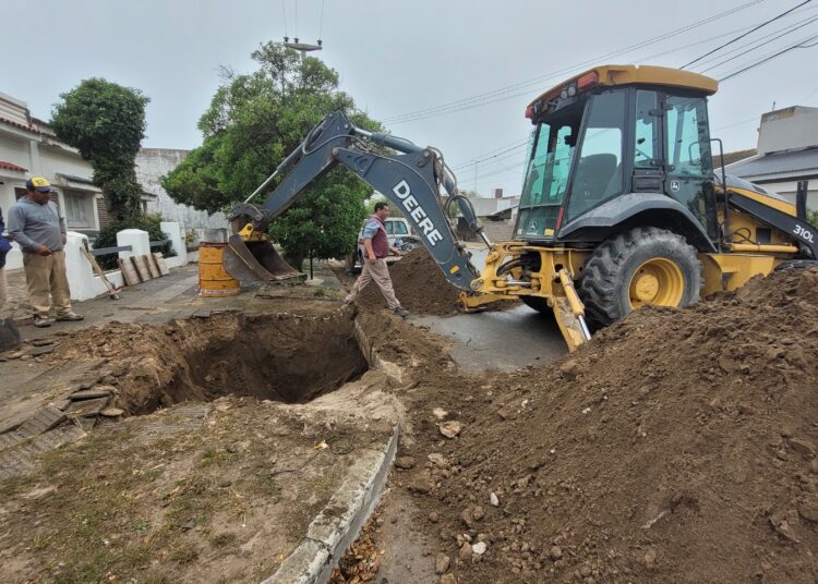 Claromecó: El Municipio inició la obra de desagües para mitigar anegamientos en zonas críticas