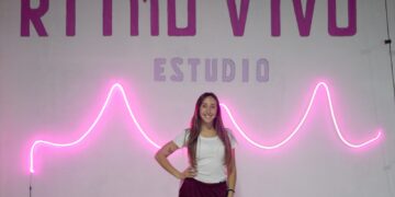 Delfina Marchetti impulsa el baile para todas las edades en el Club Colegiales