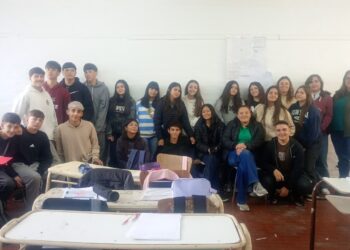 “Huellas Solidarias”: estudiantes impulsan un proyecto solidario para una escuela de Misiones