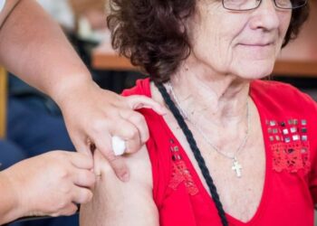 Desde la Provincia advierten por la escasez de vacunas