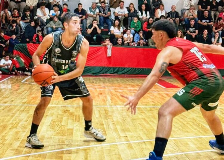 Alumni festejó en Orense y sigue firme en el Provincial de Clubes