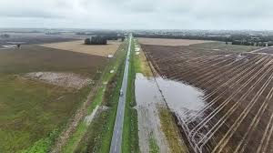 Preocupación en el campo por el exceso de agua: la Sociedad Rural advierte complicaciones en caminos y cosecha