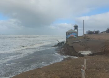 Mar embravecido, crecida y olas gigantes tras el ciclón extratropical
