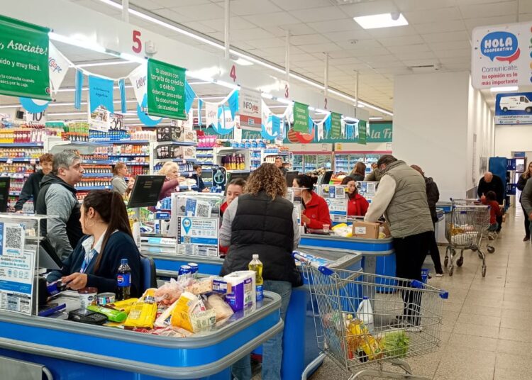 Arrancó Mayo con muchos tresarroyenses haciendo compras
