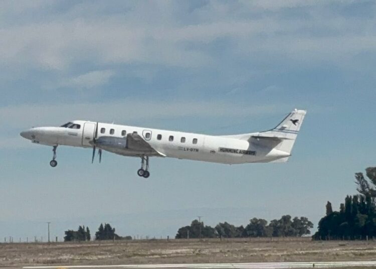 Augusto de Benedetto destacó el trabajo conjunto para recuperar la conectividad aérea en Tres Arroyos