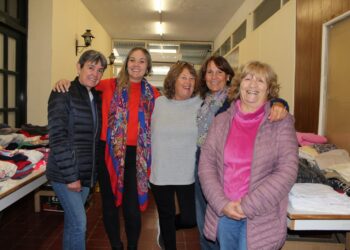 El CAS Fortín Machado realiza una feria solidaria y continúa fortaleciendo su apoyo a escuelas e instituciones