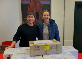 El municipio concreta el fortalecimiento bibliográfico de las instituciones culturales locales