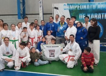 La Escuela Seixin Toyo brilló en el Argentino de Karate con 18 medallas