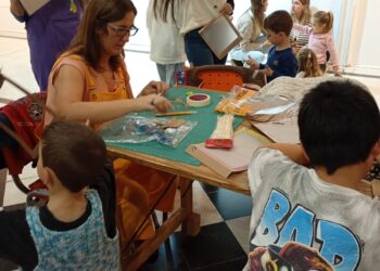 El Museo Mulazzi fue escenario de una exitosa y mágica jornada de «Luces y Sombras» para las infancias