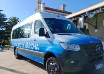 Se abre la inscripción para el uso de las combis municipales en el segundo semestre