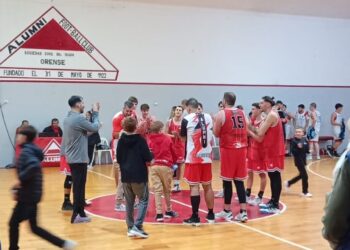 Alumni goleó y sigue como líder en el Provincial