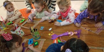 Creatividad e infancias: el Museo Mulazzi fue escenario de un exitoso taller de títeres de dedo