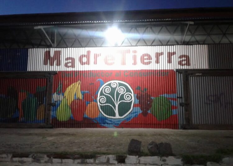 Madre Tierra amplía su oferta y suma un nuevo día de atención para los vecinos