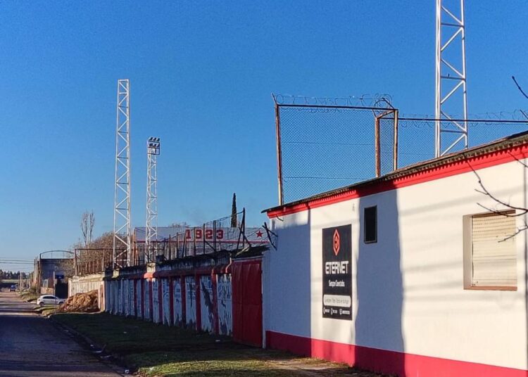 Huracán avanza con la obra de iluminación del Bottino y proyecta nuevos desafíos deportivos