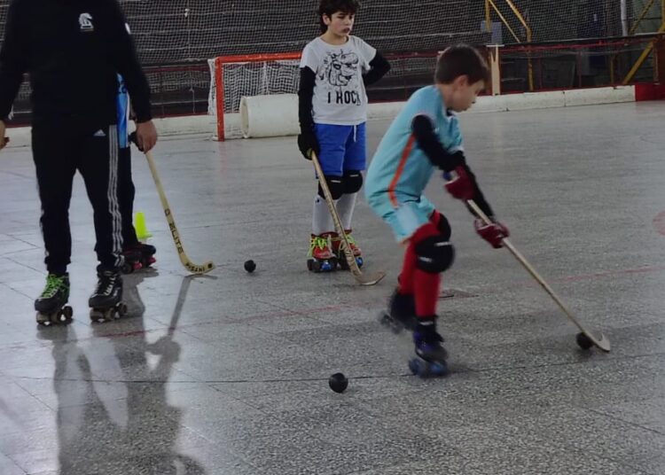 Un entrenador sanjuanino llegó a Tres Arroyos para potenciar el hockey sobre patines de Huracán