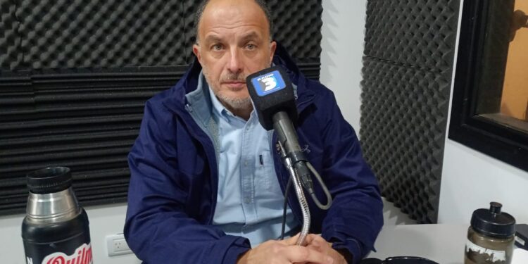 Pablo Garate anunció una reestructuración del gabinete y la eliminación de cargos politicos.