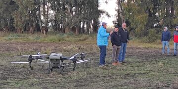 Vanguardia en el campo local: exitoso balance de la primera capacitación para operar drones agrícolas en Tres Arroyos