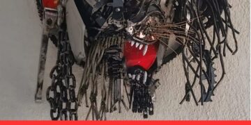 El descarte transformado en arte: Pablo González expone sus esculturas en chatarra «Metales vigentes» en el Museo Mulazzi