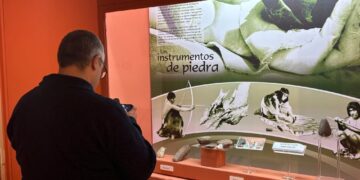 Patrimonio científico: un reconocido paleontólogo visitó el Museo Mulazzi y afirmó que Tres Arroyos tiene la colección «más importante de la provincia»
