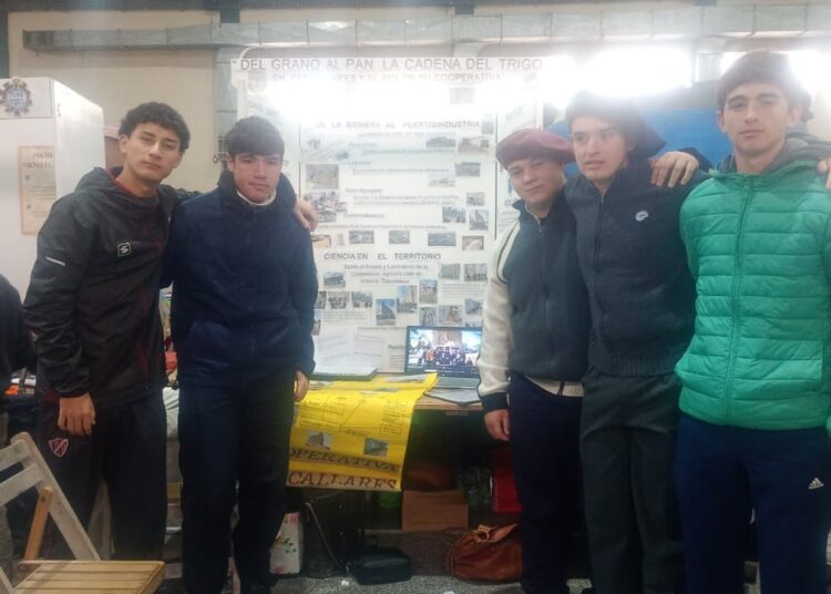 “Del grano al pan”: estudiantes de Cascallares investigaron el recorrido del trigo y el rol clave de la cooperativa