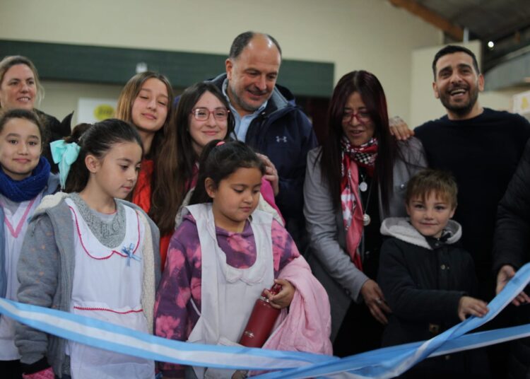 Apertura oficial de la Feria de Ciencias en la Escuela Técnica