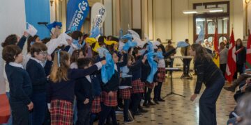 Tres Arroyos conmemoró el Día de la Independencia con un emotivo acto en el Palacio Municipal
