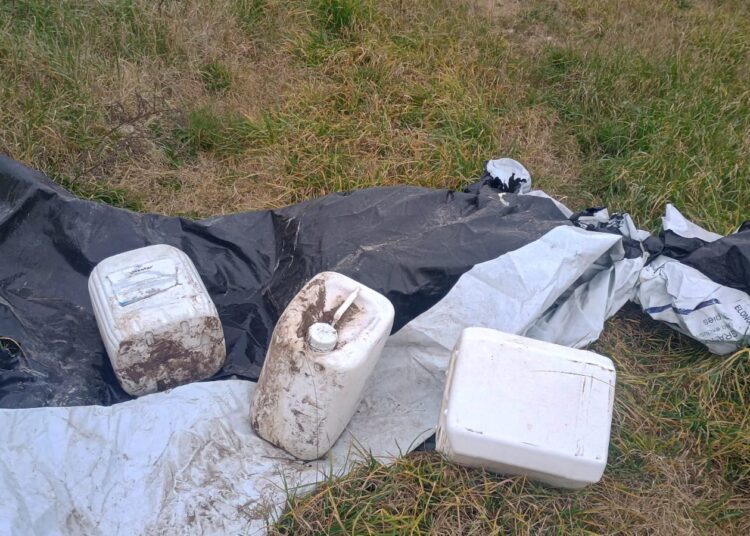 Higiene urbana: detectan por cámaras a un infractor arrojando basura en la vía pública y le labran una dura multa