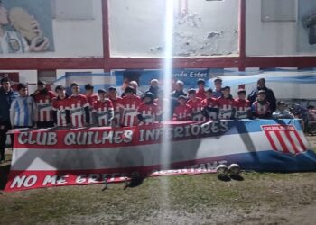 Inferiores del club Quilmes palpita el clásico mundial con homenaje a los Veteranos de Malvinas